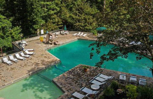 Big Mountain View! Downtown Gatlinburg Chalet Village! Hot Tub! Fan Favorite! AFrame Dreams! Magazine-Featured! Stunning Interiors! Little Green Cabin - Photo 12