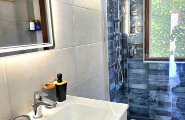 Stylish Home With Patio 4 min Walk to the Beach - Foto 5