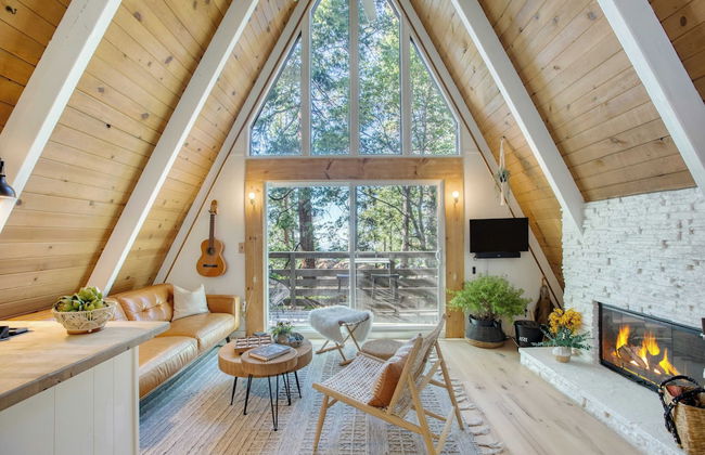 A-frame Retreat Chic and Modern Forest Views, Hammock, Outdoor Dining, Decks - Foto 41