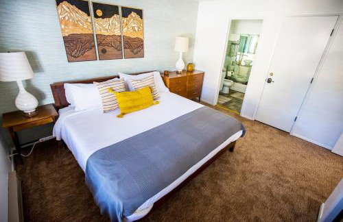 Mammoth's Best Location! 2BRLoft by Canyon Lodge - Photo 13
