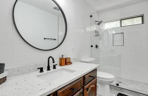 Modern Rustic Oasis Games Cinema UTD Plano Frisco - Photo 27