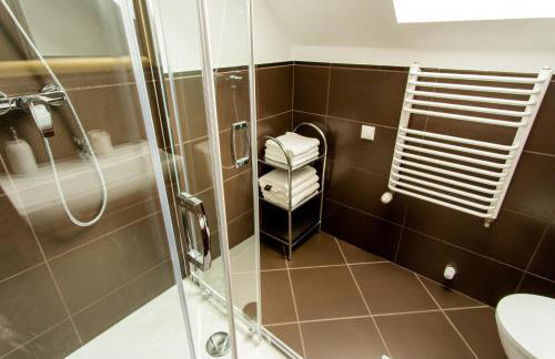 Dom nad jeziorem z prywatnym pomostem i lodka - Wifi i parking w cenie - Foto 15