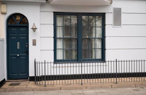 5 Bed Luxury Townhouse with Hot Tub, Rooftop Terrace, Perfect for Groups, Near Cruise Terminal - Foto 57