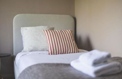 Spacious 3BR Home Huge Garden Free Parking - Foto 27