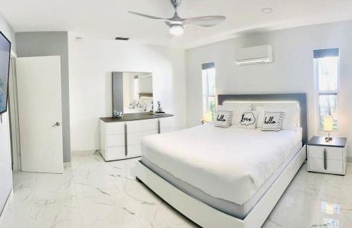 MIAMI Art Villa Heated Saltwater Pool with SPA EV - Foto 56