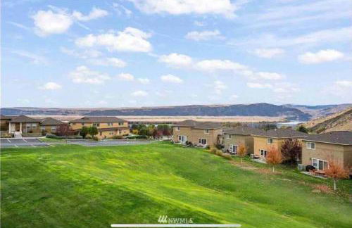 Sunserra Villa! Movie Room, Family Friendly, BBQs, Pools, Free Golf! - Foto 53