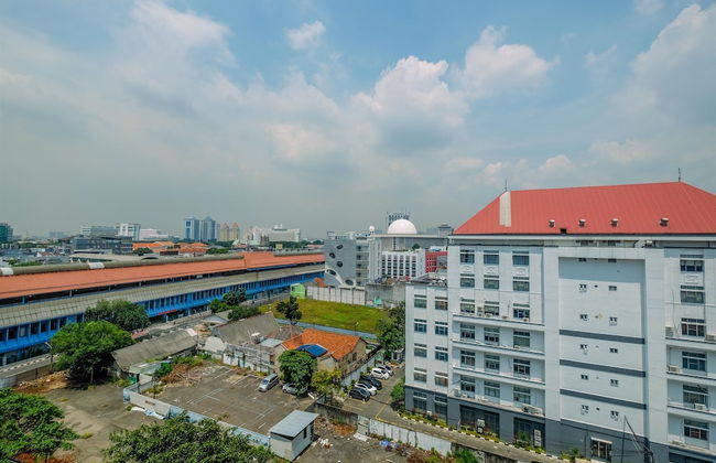 Spacious and Strategic 3BR Kondominium Juanda Apartment - Foto 33