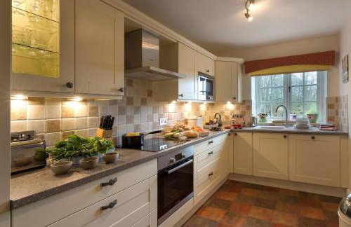 2 Bed in Nr Kendal oc-lcc35 - Photo 7