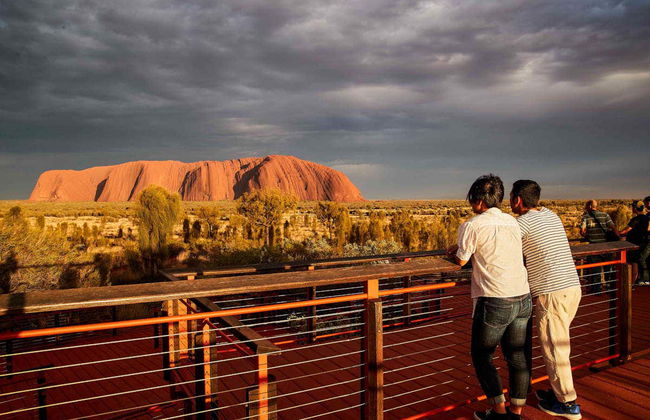 Uluru-Kata Tjuta Sunrise Tour - Photo 2