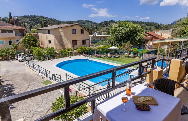 Ipsos Pool Apartments, Elena & Maria by Konnect - Foto 23