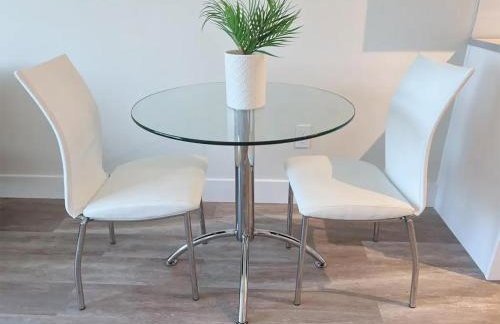 Lux property great for 1 to 8 Guests-family trip ,5Beds 2Rooms Staycation with Gym and EV, proximity to Downtown and Beaches - Foto 39