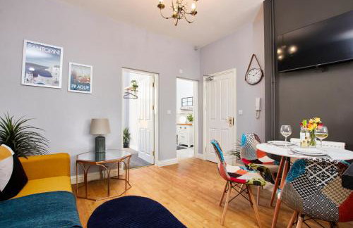 Delven House- Serviced Apartments - Photo 2