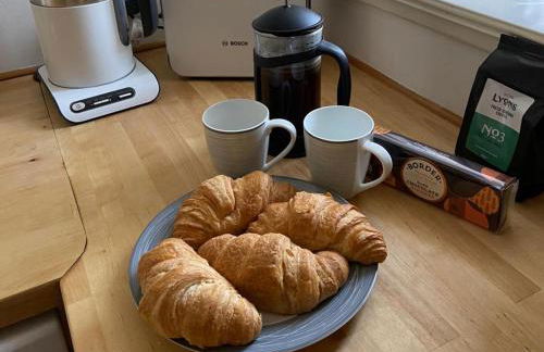 House - Sleeps 4 Pet Friendly & Free Parking - Foto 12