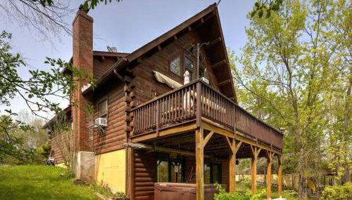 Cozy Athens Cabin on the Lake with Hot Tub & Backyard - Foto 1