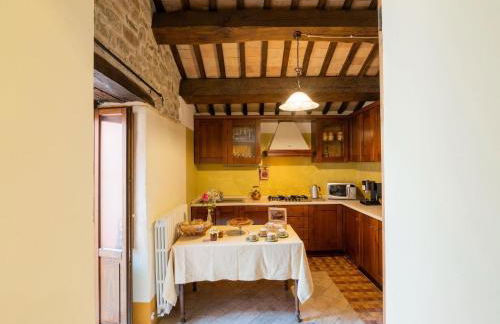 Elegant Stone House w/ Pool - Foto 29