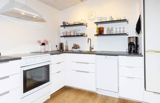 6 Person Holiday Home in Hals - Foto 7