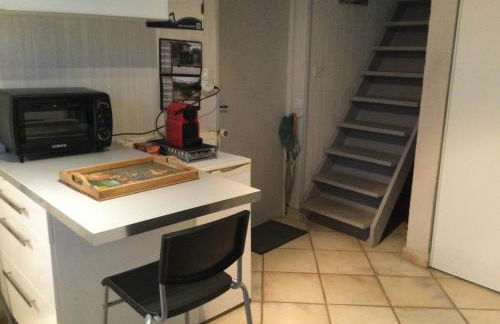 1 chambre 1 cuisine & salle d'eau privées avec piscine et jacuzzi - Foto 11