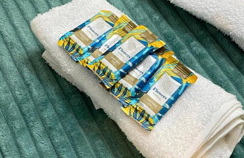 Prainha com roupa de cama e banho - Foto 32