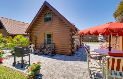 Access to Lake Okeechobee Cabin with Perks! - Foto 1