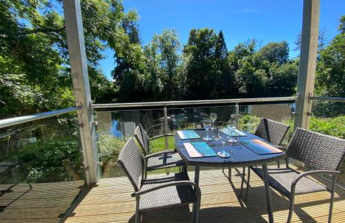 Beautiful Riverside Holiday Home - Foto 3