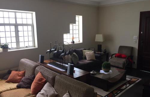 The grey house centrally located - Foto 2