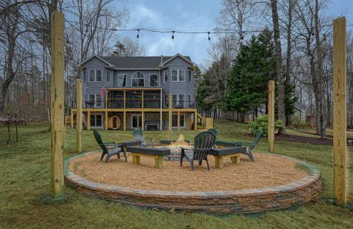 LKA Luxury Sandy Beach, Sauna, Hot Tub, Firepit - Foto 2