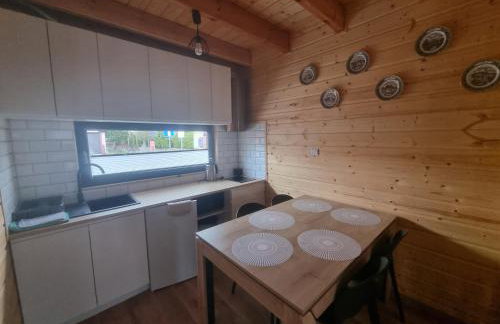 Amber Barn - Bursztynowa Stodoła - Noclegi u Loni - w zacisznym centrum nad morzem z parkingiem - Foto 14