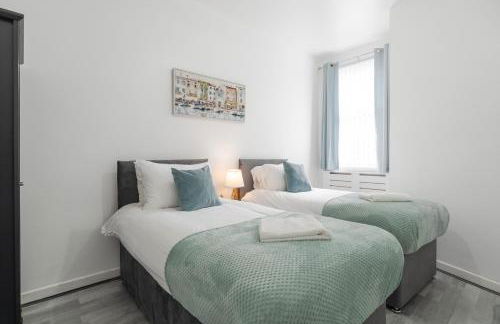 Newly Renovated 4BR House with lots of amenities - Foto 31