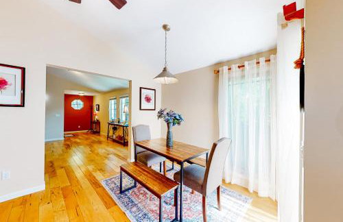 Centrally Located! Dog-Friendly San Rafael Home - Foto 8