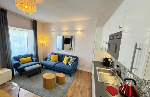 Charming Historic Lisbon Bairro Alto Apartment - Photo 10