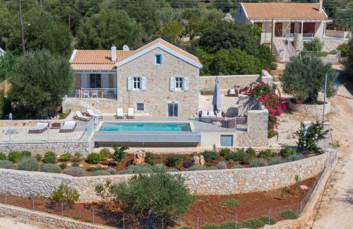 Fiscardo Luxury Stone Villa Alex ,with sunset view! - Photo 37