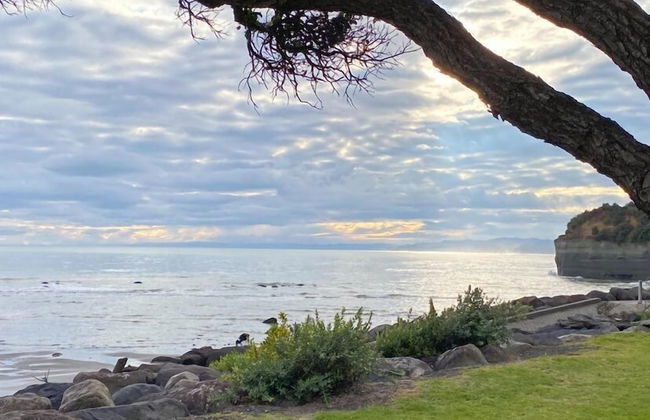 Urenui Beach Camp - Foto 1