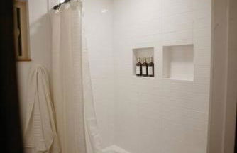 Lightfoot Cabin Mid-Century Perfect Romantic Getaway Hot Tub Sauna - Foto 11