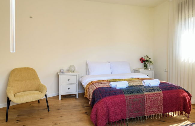 Coastline Family Triplex by Sea N' Rent - Photo 17