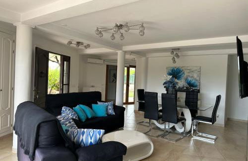 Villa President Cosmos - Foto 2