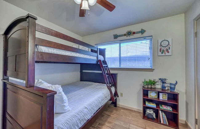 Kerrville Hidden Gem With Firepit and Grill - Great Location - Foto 4