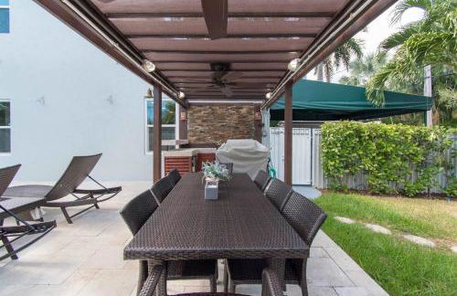 Dream House 5 Bedroom w/ Amazing Heated Pool - Foto 66