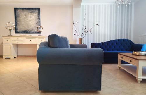 Pirofani Villa Apartments - Photo 11