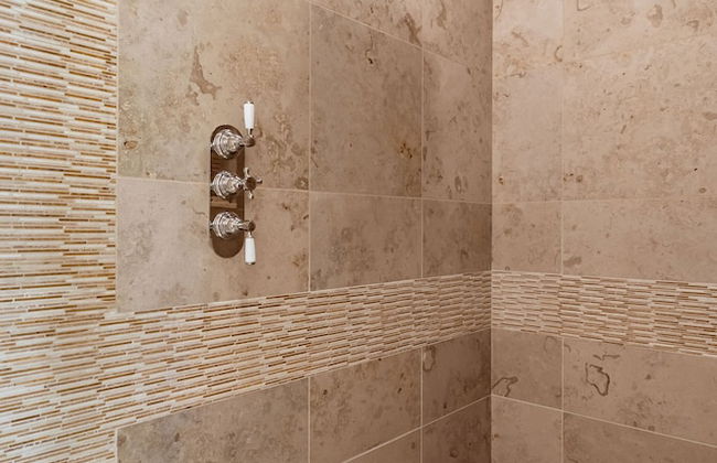 LUX - Historic Tennis Club Enclave - King Beds - Foto 36