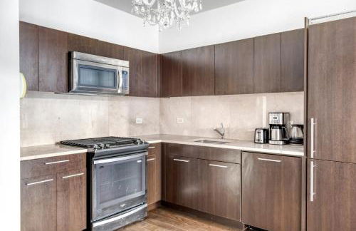 Wall St 1BR w Luxury gym Doorman NYC-119 - Foto 6