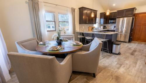 Modern Luxury Bungalow steps from DT Activities - Foto 1