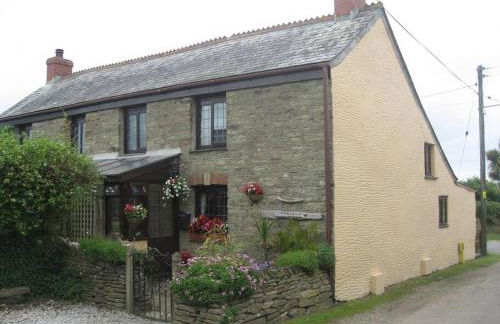 Malvern Cottage - Photo 2