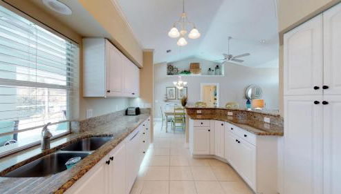 5* 3 BR 3 BA Home 4 min walk to beach & JW Marriott w/heated pool - Foto 4