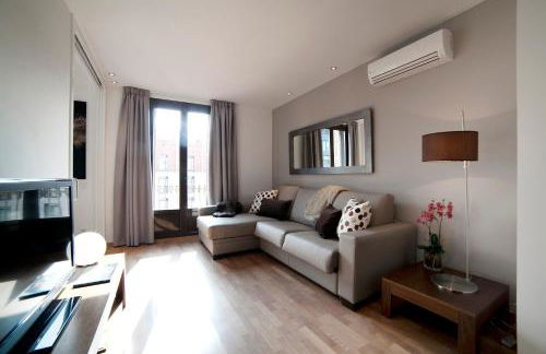 Serennia Apartamentos Ramblas - Plaça Catalunya - Foto 2
