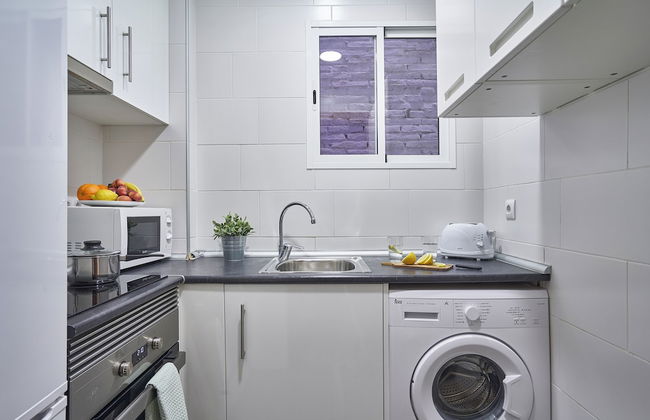 BeBarceloner Sants Apartments - Photo 24