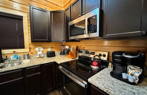 New! Indoor Pool/PS 5/Hot tub/Parkway - Foto 14