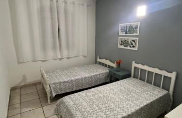 Apartamentos até 6 pessoas - 3 quartos com suíte e garagem, completo - Photo 7