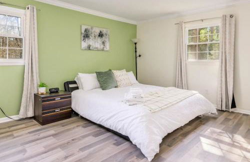 BloomingFarmsStay,Sleeps 9,GameRoom,FirePit,Grill - Foto 8