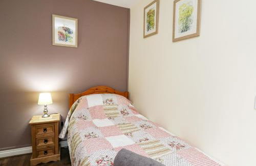 Honeysuckle Cottage - Photo 15