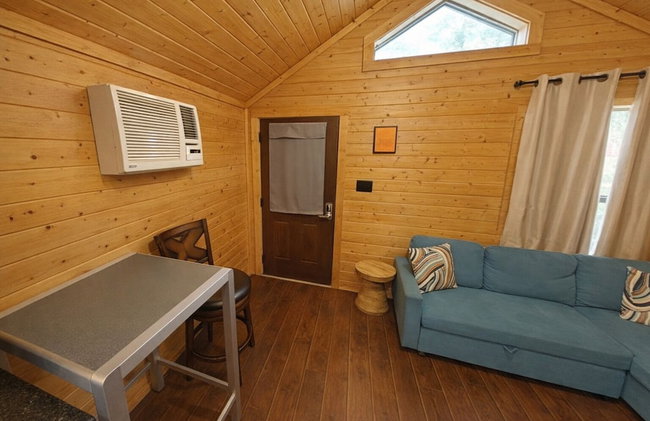 Log Cabin for Family Glamping Vacation near San Antonio - Foto 46